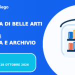 Illustrazione di una direttrice che sistema libri e fascicoli in una biblioteca e archivio.
